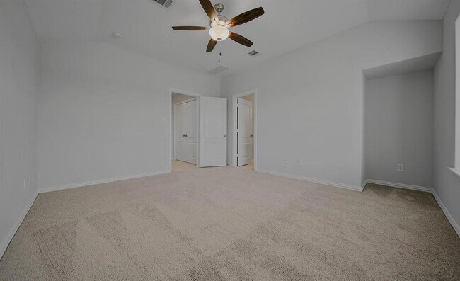 Building Photo - 7115 Fannin St
