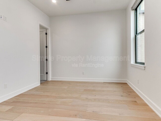 Building Photo - 821 NW 8th St