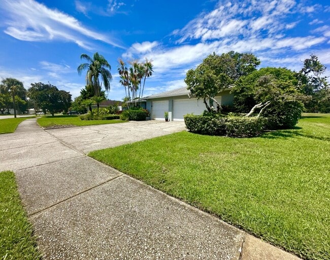 Building Photo - 2780 Landmark Dr