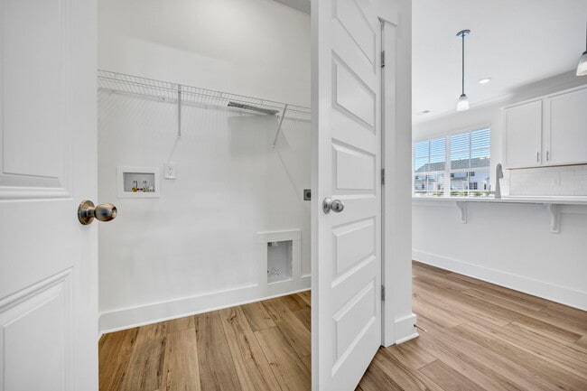 Building Photo - 600 Wetherbrooke Way