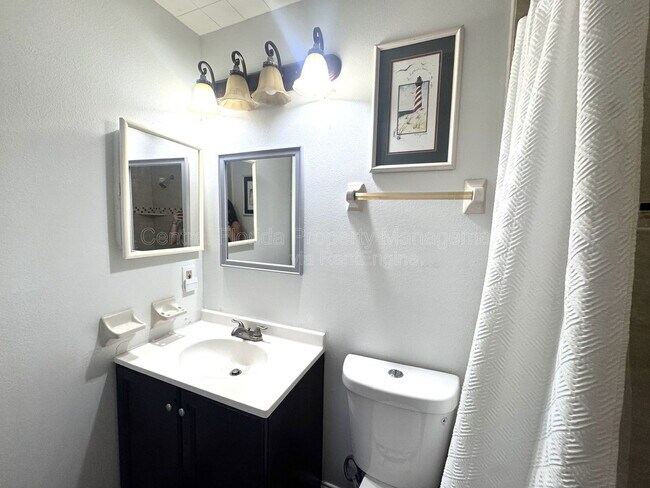 Building Photo - 2544 Woodgate Blvd