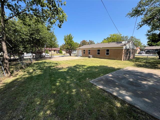 Building Photo - 13020 Spring Oak Dr
