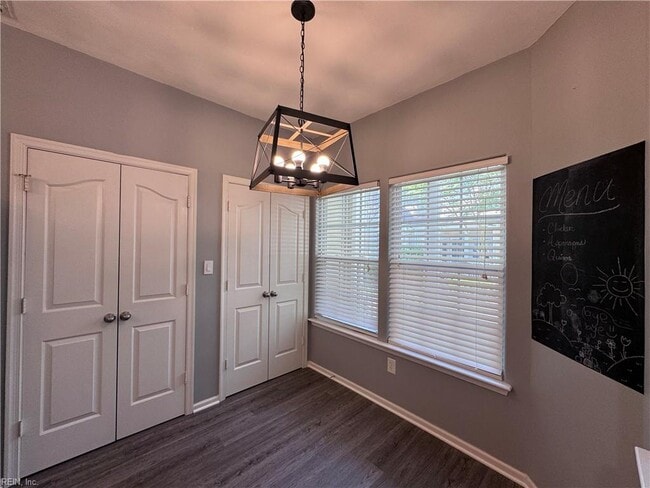 Building Photo - 114 Ellis Dr