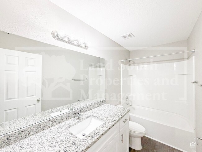 Building Photo - 3389 Cup Dr