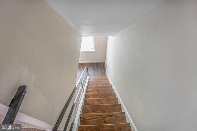 Building Photo - 3815 28th Ave