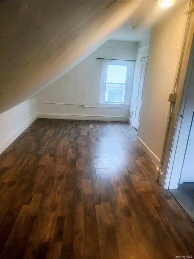 Building Photo - 64 Brookside Ave