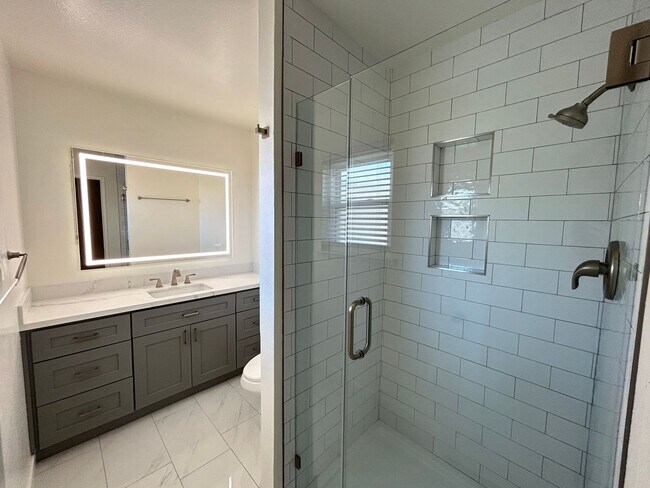 Building Photo - Upgraded Single Story Home No HOA!