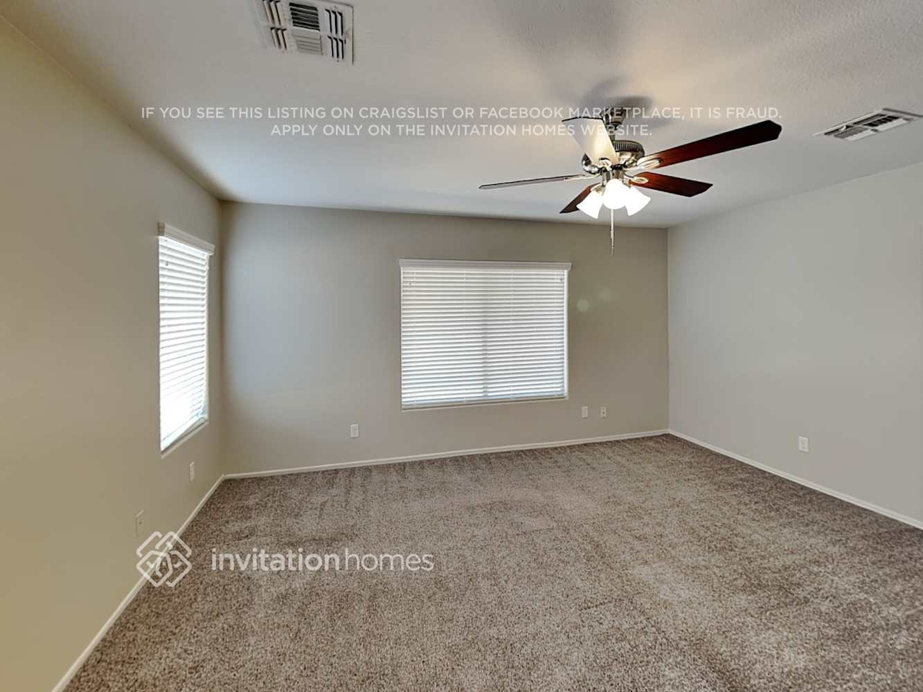 Building Photo - 12724 W Voltaire Ave