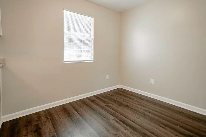 Building Photo - 1544 Holland Ave