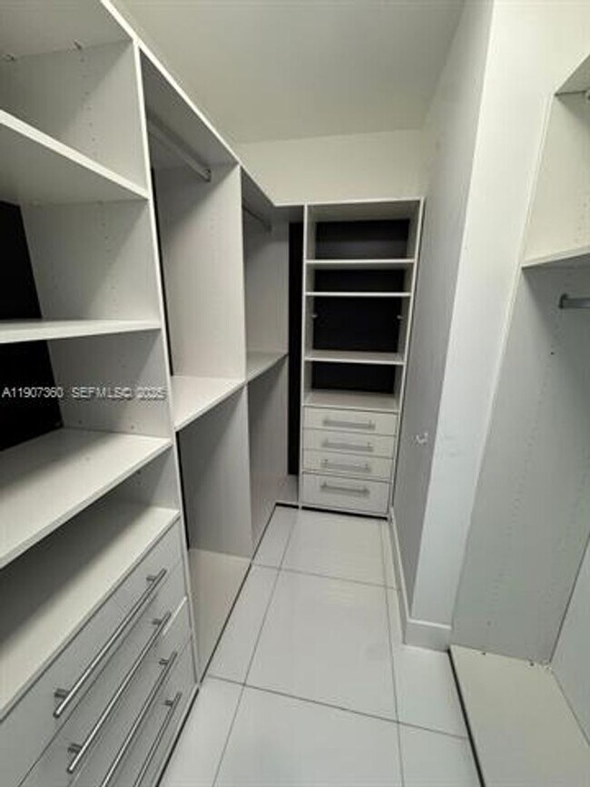 Building Photo - 18201 Collins Ave