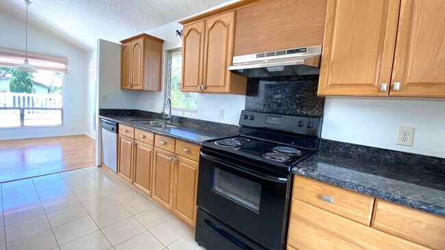 Building Photo - 92-1260 Kaleo Place
