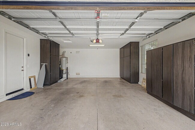 Building Photo - 2531 E Eleana Ln