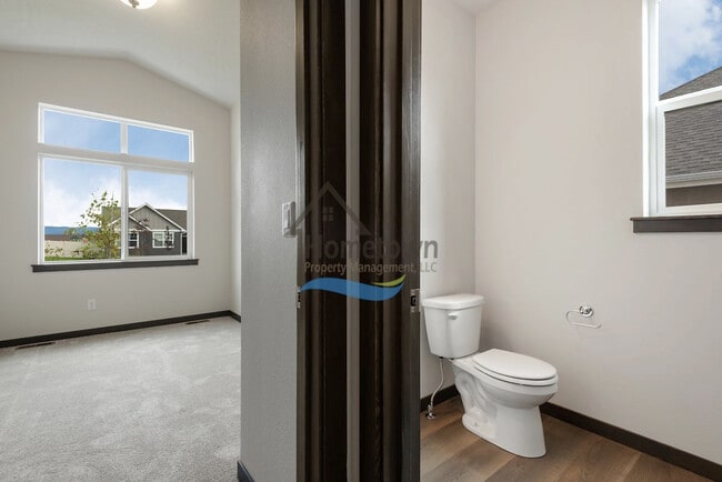 Building Photo - Brand New 4 Bed 2.5 Bath Home in Post Falls!!