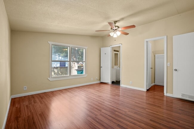 Building Photo - 16263 Kanani Ct