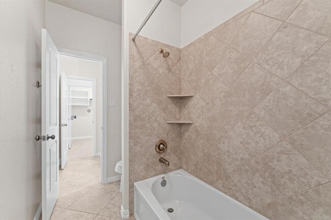 Building Photo - 2043 Plum Rose Ln