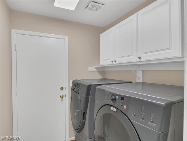 Building Photo - 122 Montesol Dr