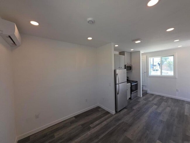 Building Photo - 1819 Oakshire Ct