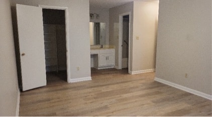 Building Photo - 146 Summerview Dr