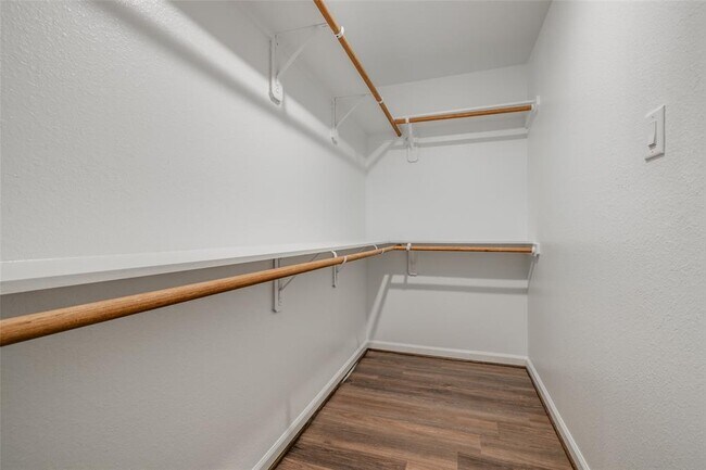 Building Photo - 209 Park Place Cir