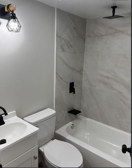 Building Photo - Rose Street