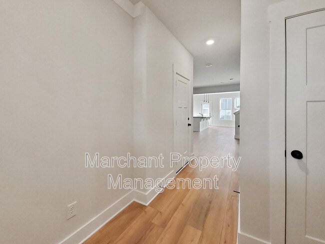 Building Photo - 63 Meteora Way