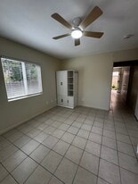 Building Photo - 5527 Bolivar St