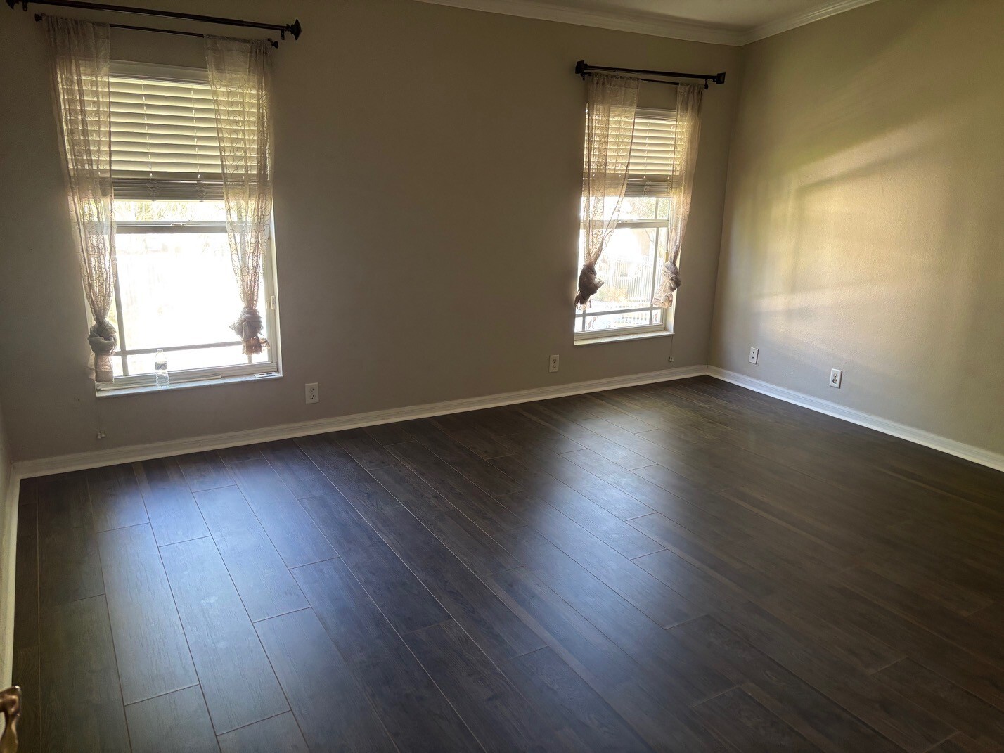 Building Photo - 14916 Salamander Pl