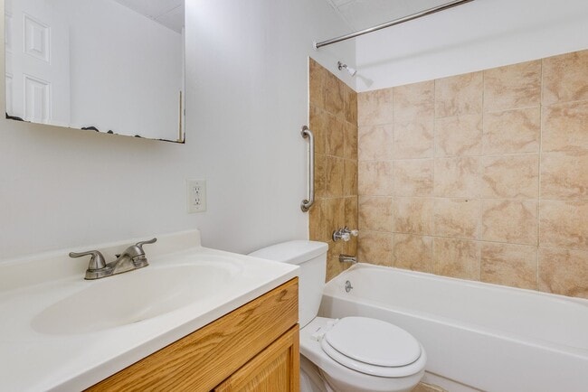 Building Photo - 705 Brownsville Rd