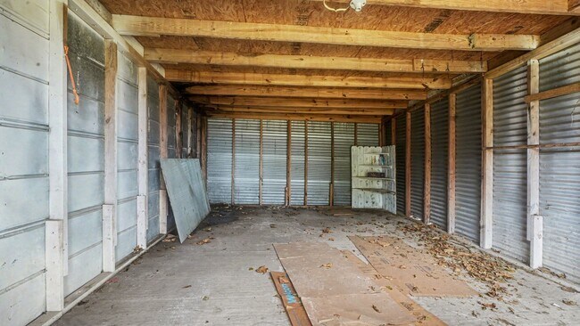 Building Photo - 12 E Homan Ave