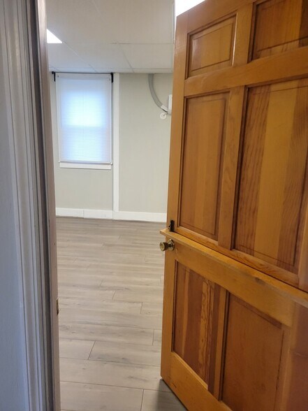 Building Photo - 440 Franklin Ave