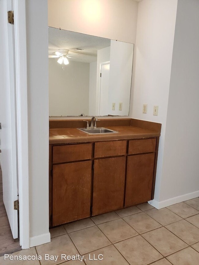 Building Photo - 2 br, 2 bath House - 8406 Carl Dean St  - ...