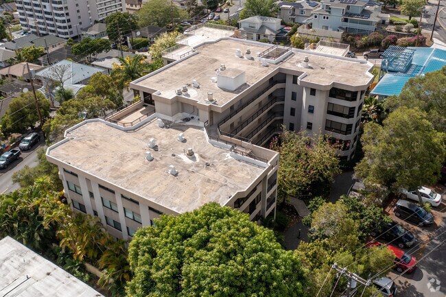 Building Photo - Iolani Palms