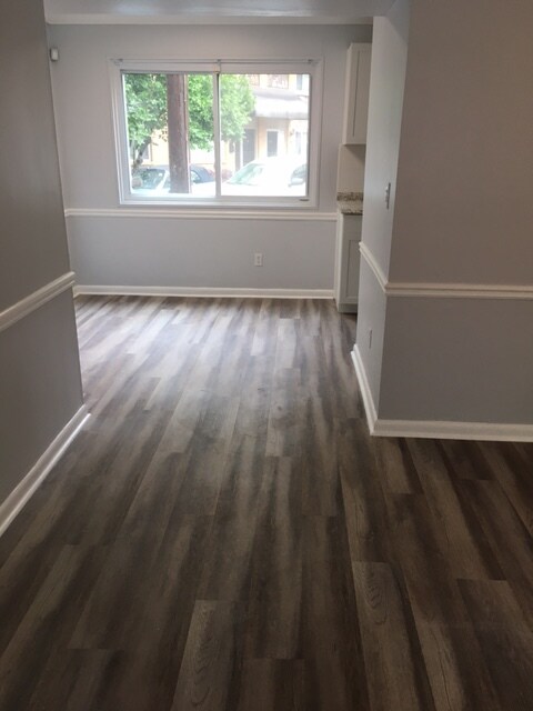 Living Room - 100 Biscayne Dr NW