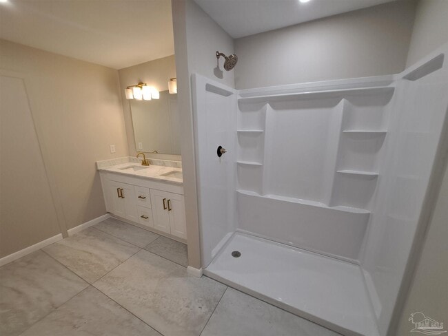 Building Photo - 8598 Meadowbrook Dr