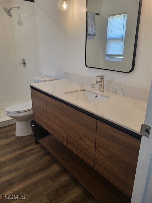 Building Photo - 2027 Maravilla Cir