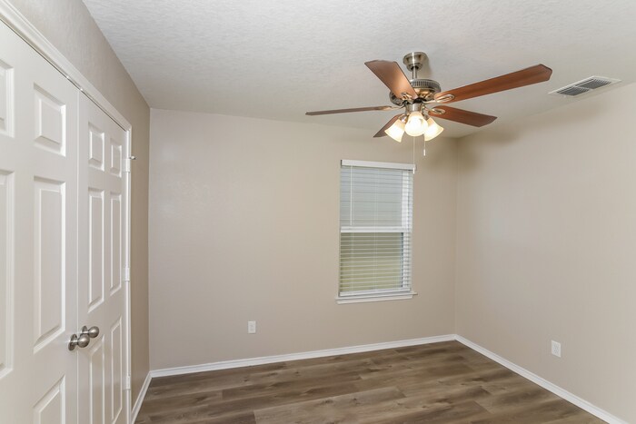 Building Photo - 10418 Castello Cyn