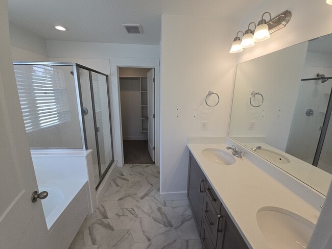 Building Photo - 754 E 950 N