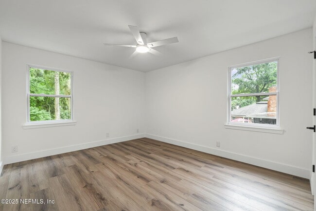 Building Photo - 5477 Brightwater Ln