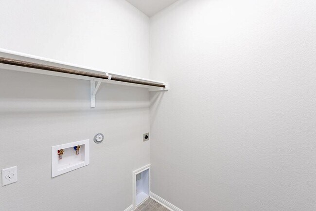 Building Photo - 12411 Zenyatta Dr