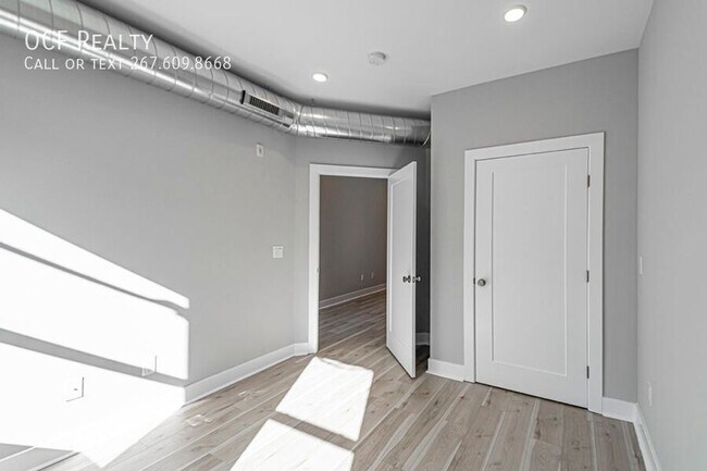 Building Photo - 1448 S 52nd St