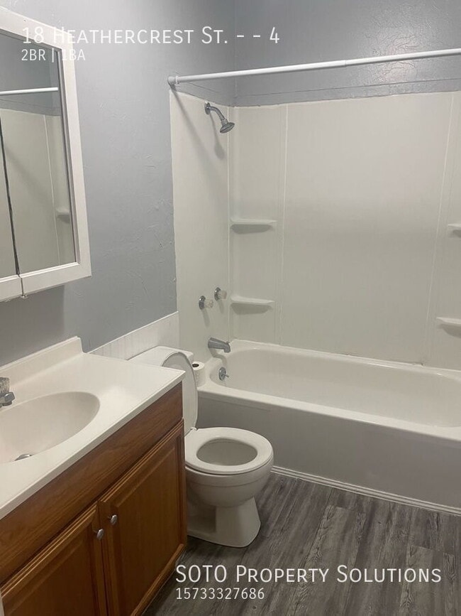 Building Photo - 18 Heathercrest St