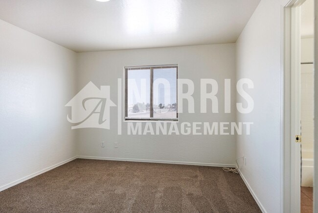 Building Photo - 14100 S Calera Rd