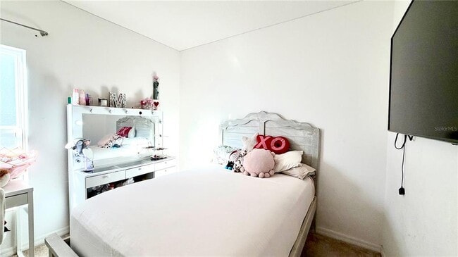 Building Photo - 5003 Royal Point Ave