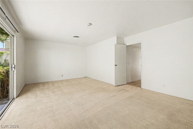 Building Photo - 3159 Bel Air Dr
