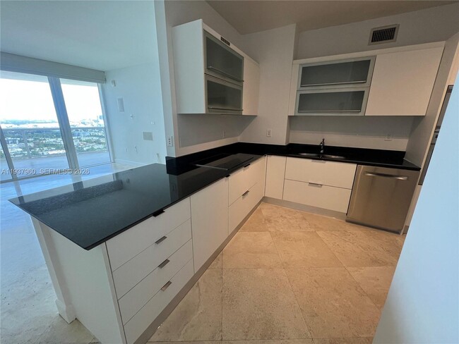 Building Photo - 400 Alton Rd