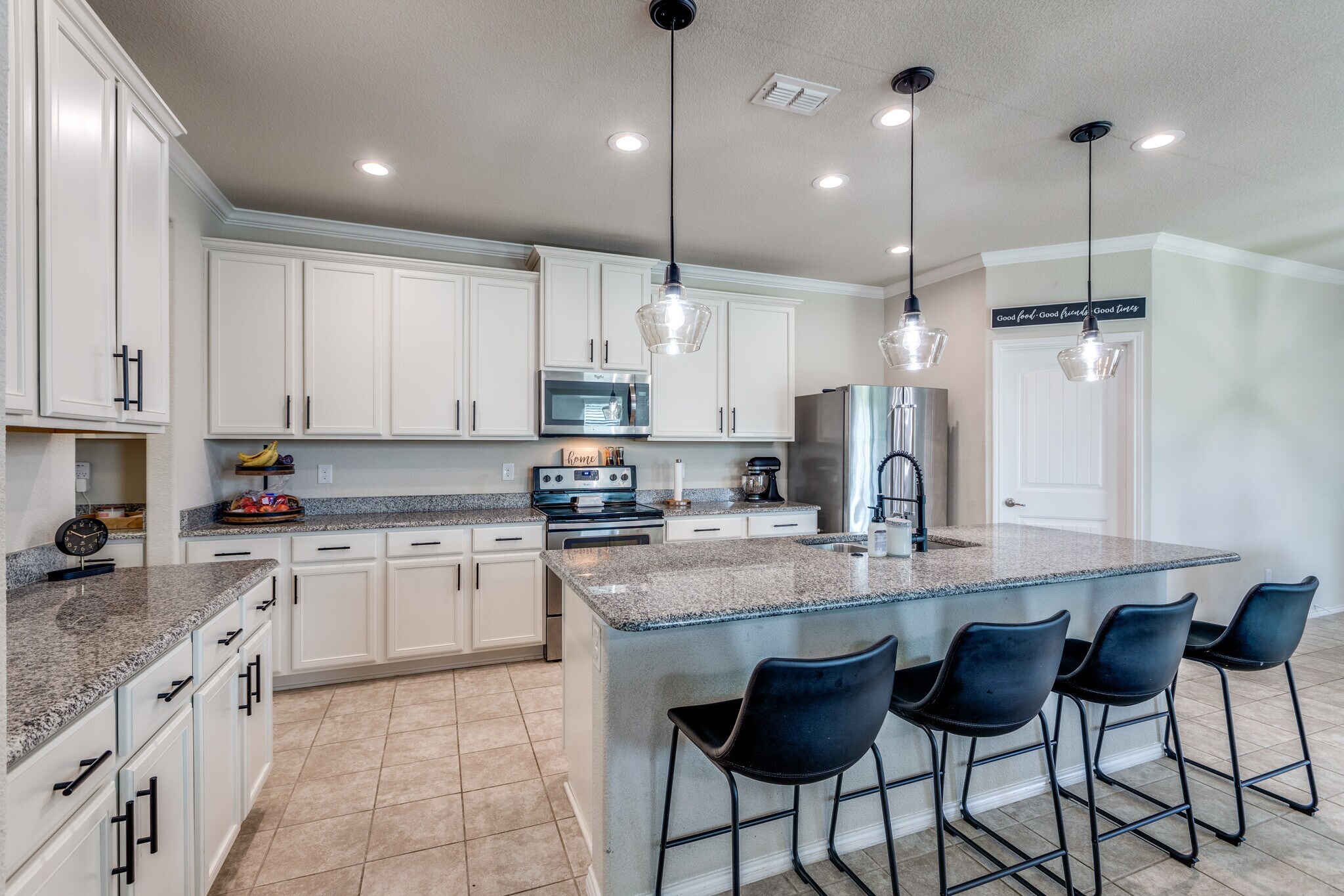 Building Photo - 1000 Marietta Ln