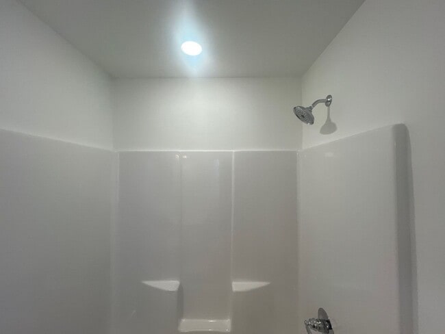 Building Photo - 312 Traywick Pl