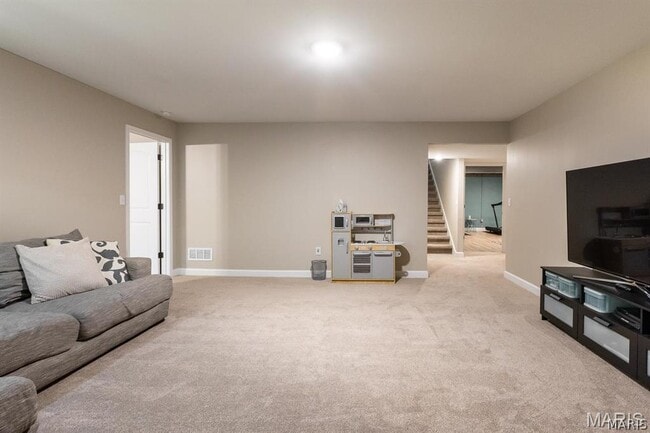 Building Photo - 3505 Chippewa Dr