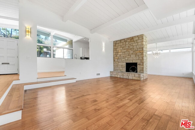 Building Photo - 2812 Anchor Ave