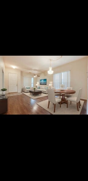 Building Photo - 3035 Fall Crest Dr